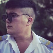 Подружиться с пользователем Oybekovich 22 года (Весы)