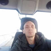 Олег валл 33 года (Скорпион) хочет познакомиться в Успенке