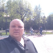 Виталий 37 лет (Рыбы) хочет познакомиться в Волжске
