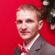 Начать знакомство с пользователем Дмитрий 37 лет (Лев) в Каргаполье