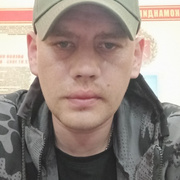 Олег, 36, Калининец