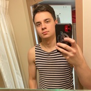 Александр, 24, Невельск