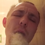 Илья, 24, Шилово