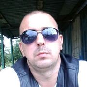 Вовик, 38, Артем