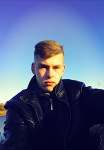 Моя фотография - Дмитрий, 26 из Сморгонь (@dmitriy264916)