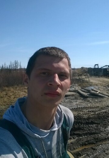 Моя фотография - Sergey, 31 из Губкинский (Ямало-Ненецкий АО) (@seregaxxx17)