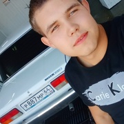 иван, 23, Калининск