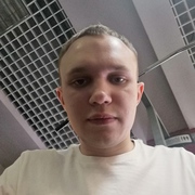 Максим, 23, Ульяновск