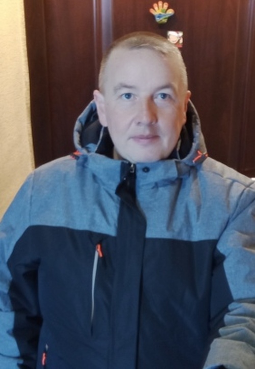 Кең жамбастары бар әйелдердің суреттері (цензура)