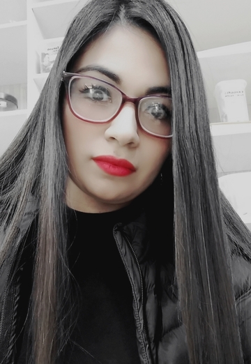 Kris (@kris8285) — my photo № 1