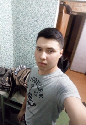 Моя фотография - Шохрух, 25 из Хабаровск (@shohruh1852)