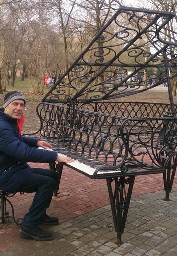 Моя фотография - Анатолий, 74 из Запорожье (@anatoliy56093)