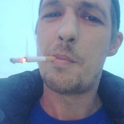 Дмитртй, 44, Уяр