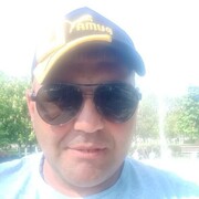 Михаил, 41, Крымск