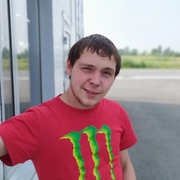 Даня, 21, Саяногорск