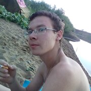Антон, 27, Вавож
