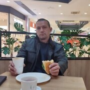 Виталик, 40, Мурманск