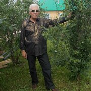 Саша, 69, Уни