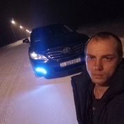 Александр, 27, Хабары