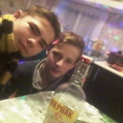 максим, 21, Подгорное