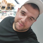 Олег, 30, Москва