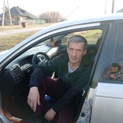 Игорь, 47, Белово