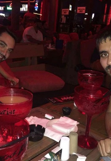 Ivan Cruz (@ivancr8824) — my photo № 3