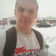 Иван, 21, Полевской