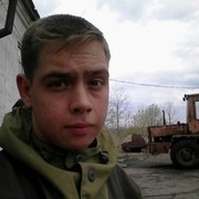 Лавренов, 24, Шахтерск