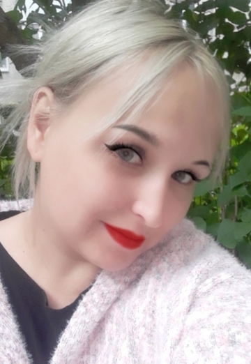 La mia foto - Elena, 31 di Shumerlya (@elena535618)
