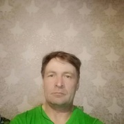 Александр, 33, Карпинск