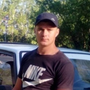 Андрей, 32, Уяр