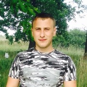 Александр, 26, Рыльск