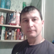 андрей, 44, Когалым (Тюменская обл.)