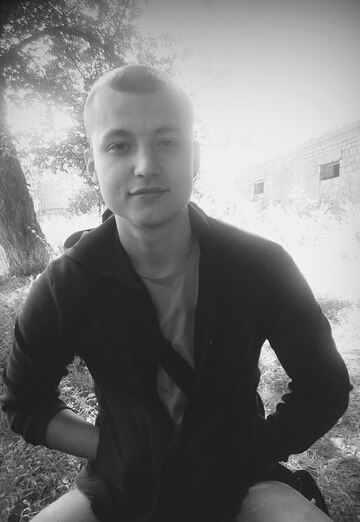 Моя фотография - Андрей, 29 из Брянка (@andrey214554)