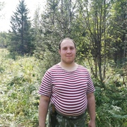 Максим, 28, Бакал