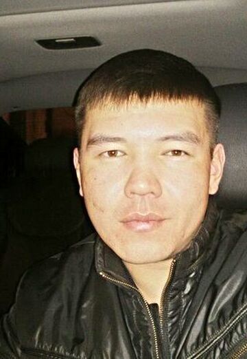 Моя фотография - Денис, 39 из Улан-Удэ (@denis153128)