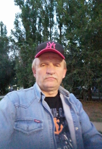 Моя фотография - Андрей, 60 из Волхов (@andrey864238)