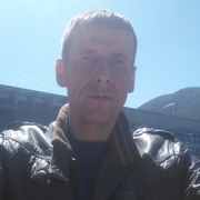 Яша, 38, Бородино (Красноярский край)