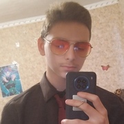 Илья, 21, Екатеринбург