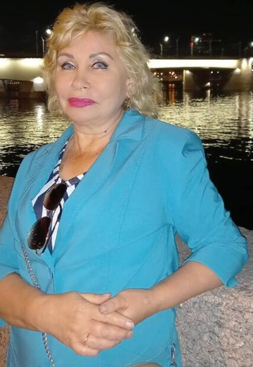 La mia foto - Tatyana, 51 di San Pietroburgo (@tatyana378839)