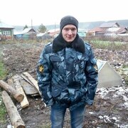 Александр, 30, Михайловск