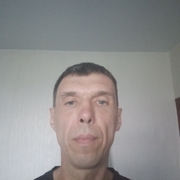Олег, 46, Белово