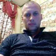 Павел, 23, Таловая