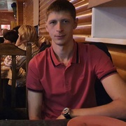 Артем ***, 32, Белогорск
