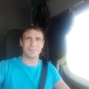 Евгений, 33, Губаха