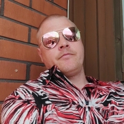 Pavel, 37, Псков