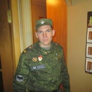 Антон, 27, Озеры