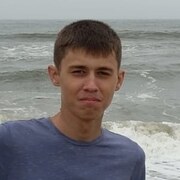 андрей, 22, Черниговка