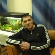 олег, 46, Волжск